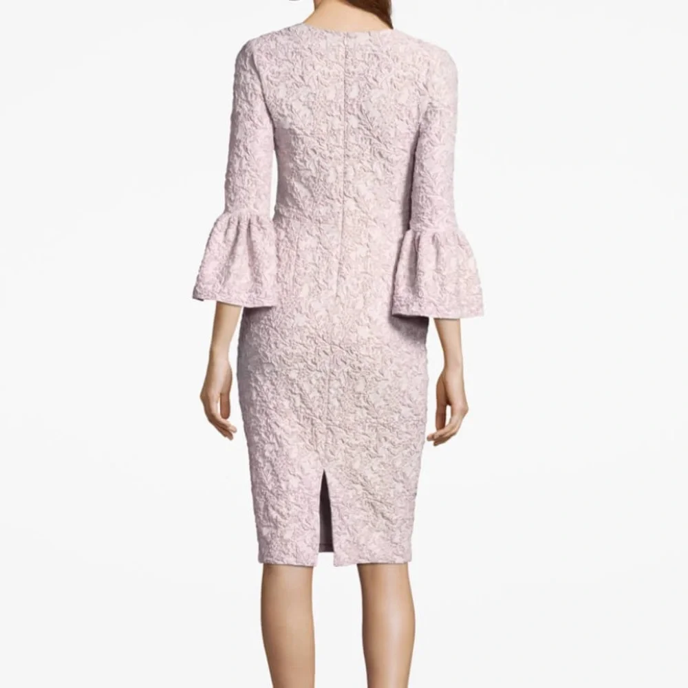 Dress - Picture 2 of 10